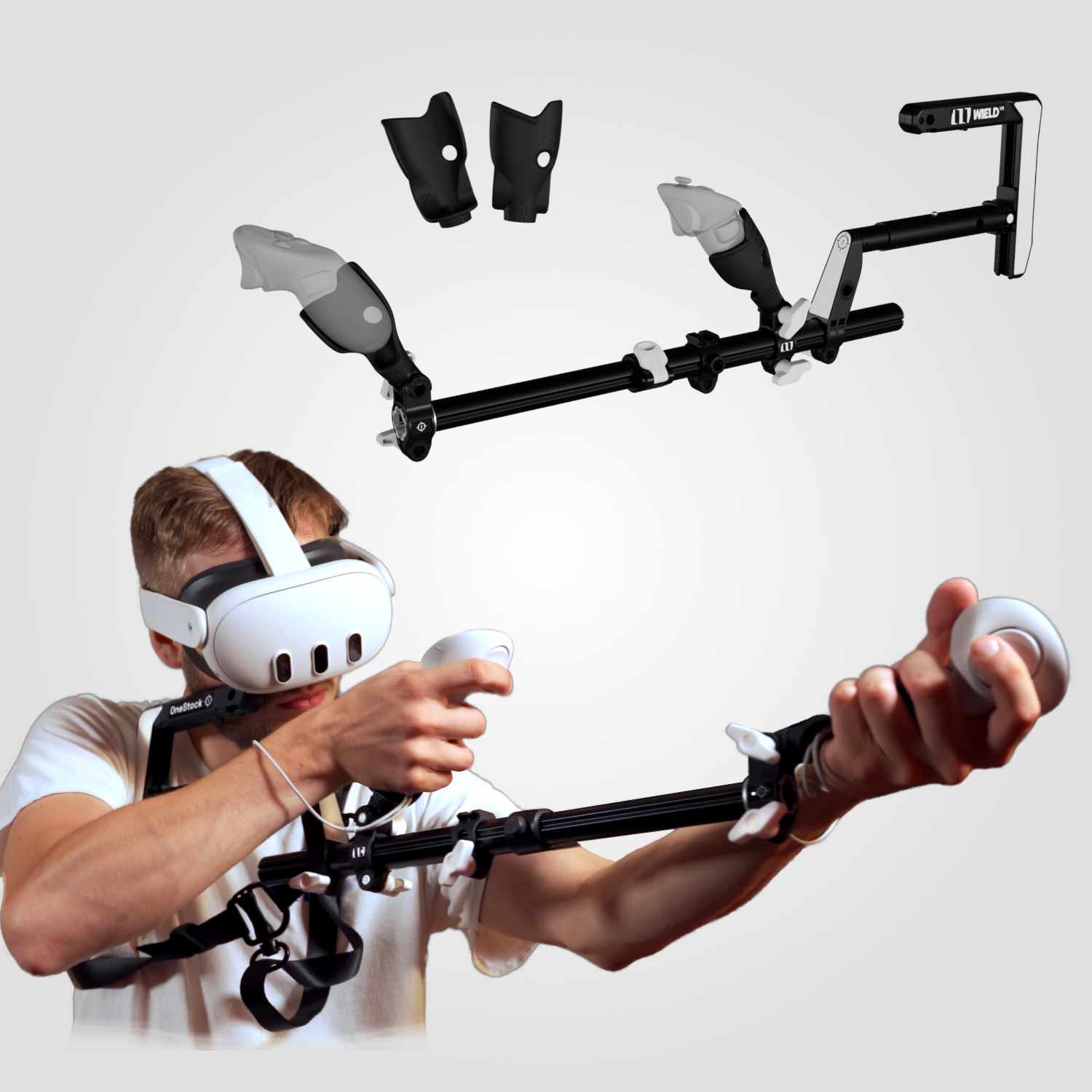 Mann präsentiert Wield VR OneStock VR-Gewehrschaft Meta Quest 3-Modell auf weißem Hintergrund
